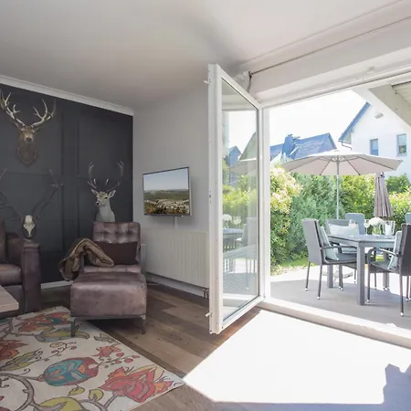 The Deluxe: Ski-to-market Luxury With Garden * Winterberg