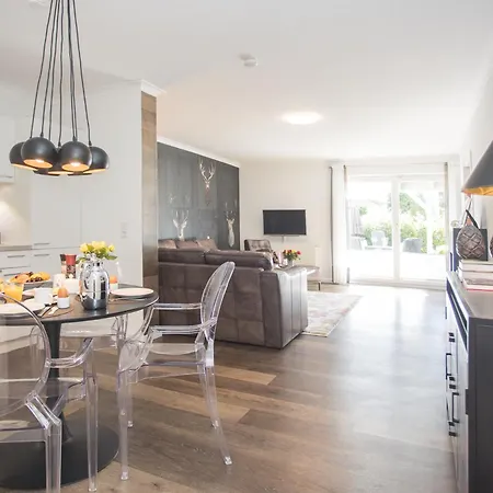 The Deluxe: Ski-to-market Luxury With Garden * Winterberg