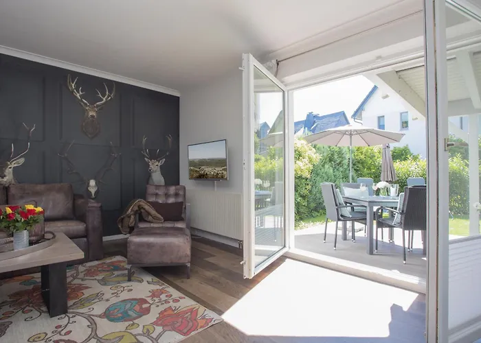 The Deluxe - Exklusive Ausstattung, Bestlage Zwischen Skikarussell Und Marktplatz, Eigener Garten, Ski- Und Fahrradraum, Ruhige Suedausrichtung, Wlan, Hundefreundlich * Winterberg