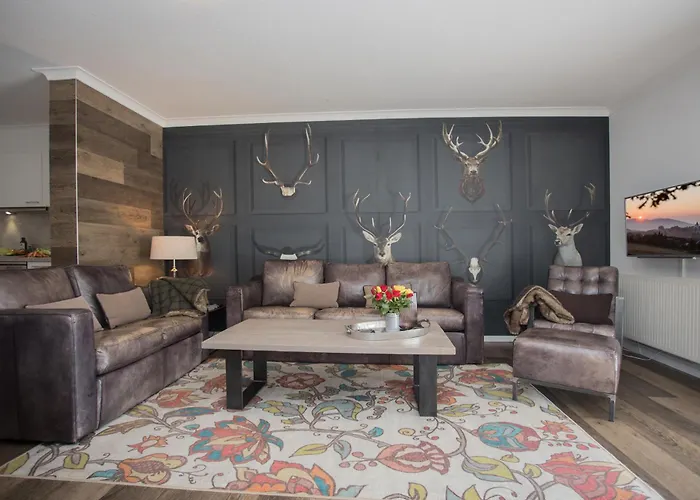 The Deluxe - Exklusive Ausstattung, Bestlage Zwischen Skikarussell Und Marktplatz, Eigener Garten, Ski- Und Fahrradraum, Ruhige Suedausrichtung, Wlan, Hundefreundlich *